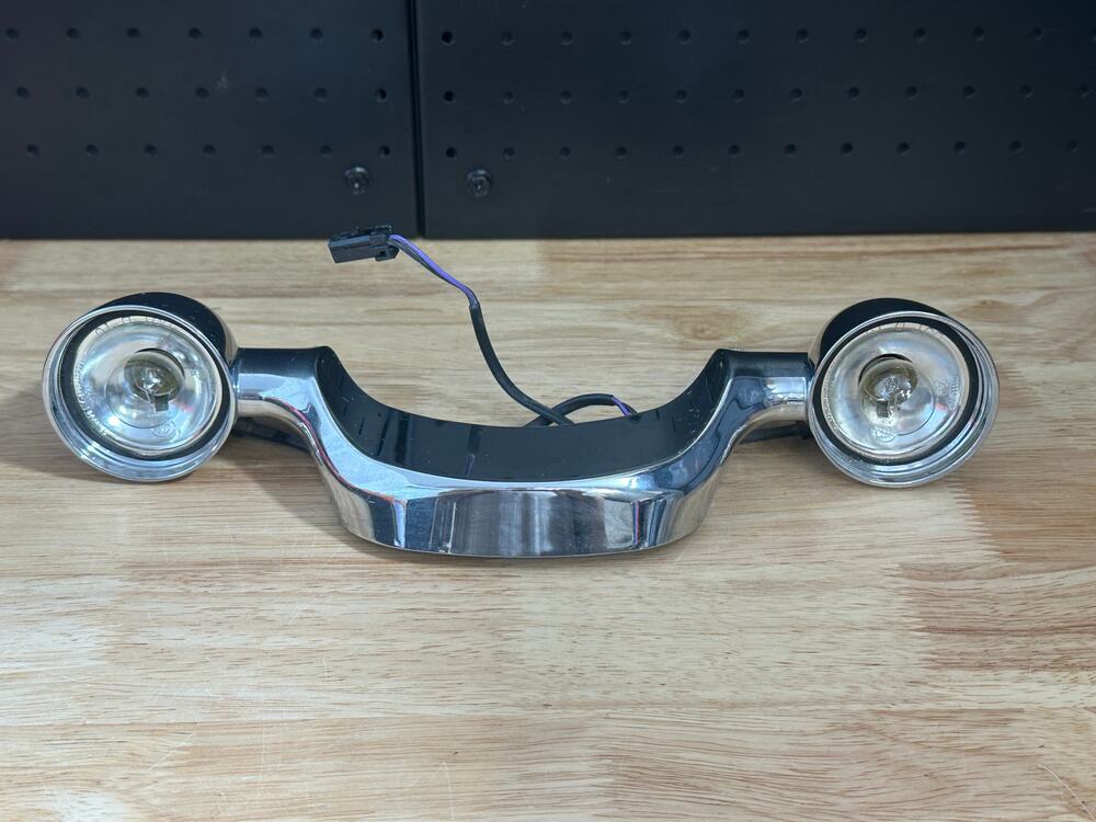 Rear Tail Light Bar For Harley Touring Missing Covers